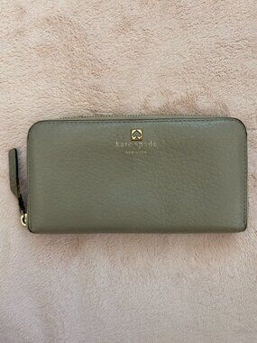 Kate Spade Neda Southport Avenue Hazel Gray Zip Wallet WLRU1341 7.5" x 4" $198